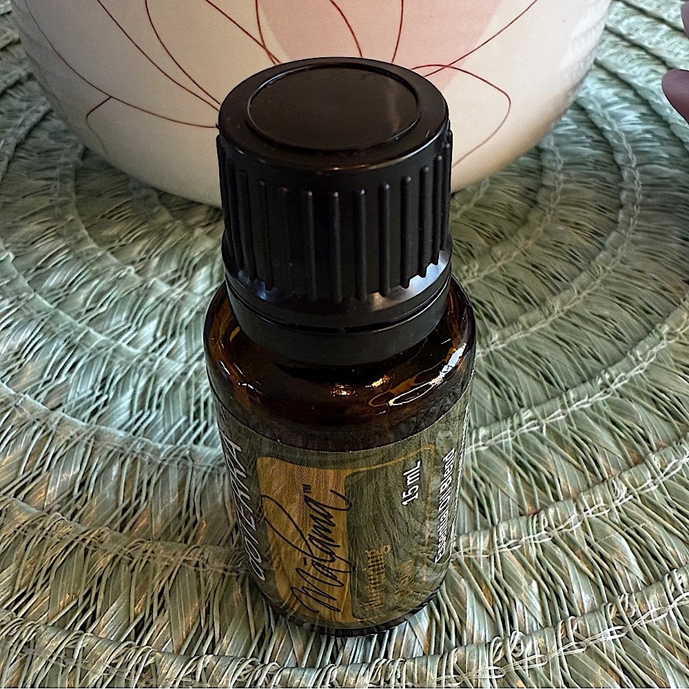 Malama Nurturing Blend — DoTERRA - 15ml - Picture 12 of 13